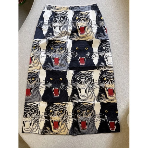 GUCCI Angry Cat Tiger silk midi skirt IT 42 - Picture 2 of 8